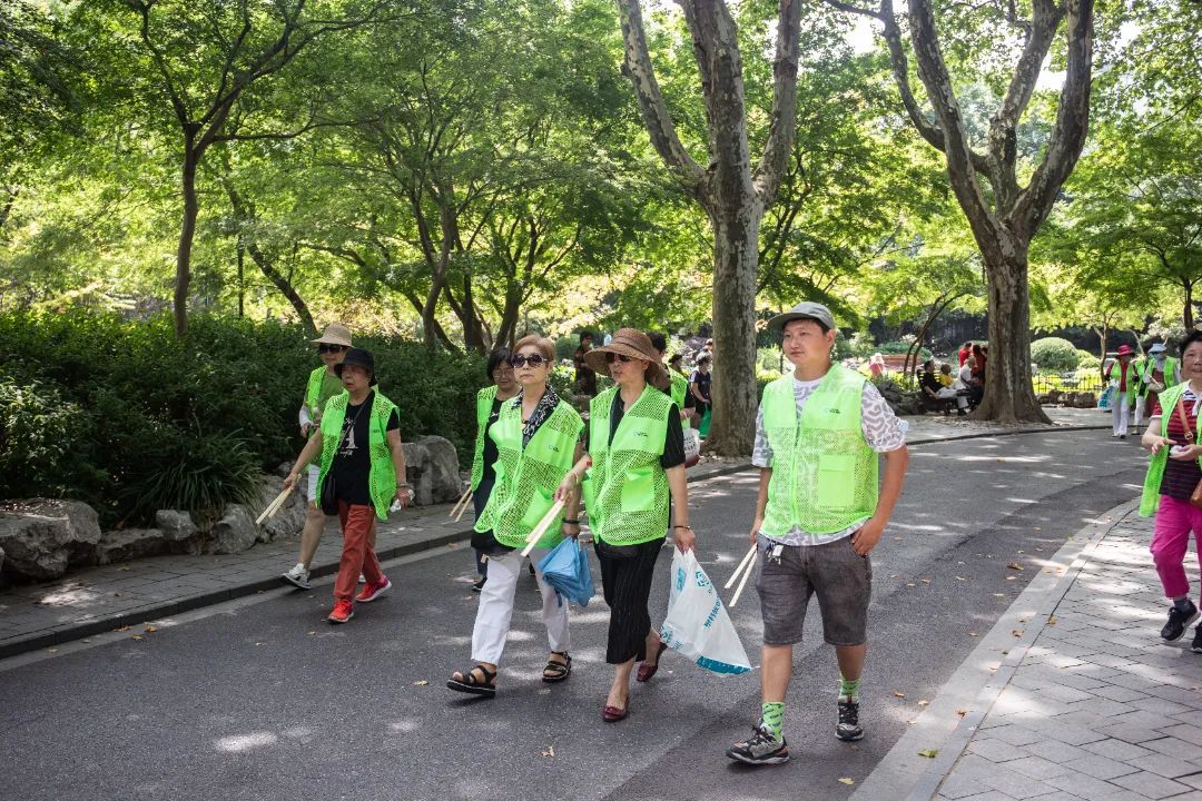 跑出绿色低碳新生活“环保捡跑行”助力垃圾分类乐鱼体育